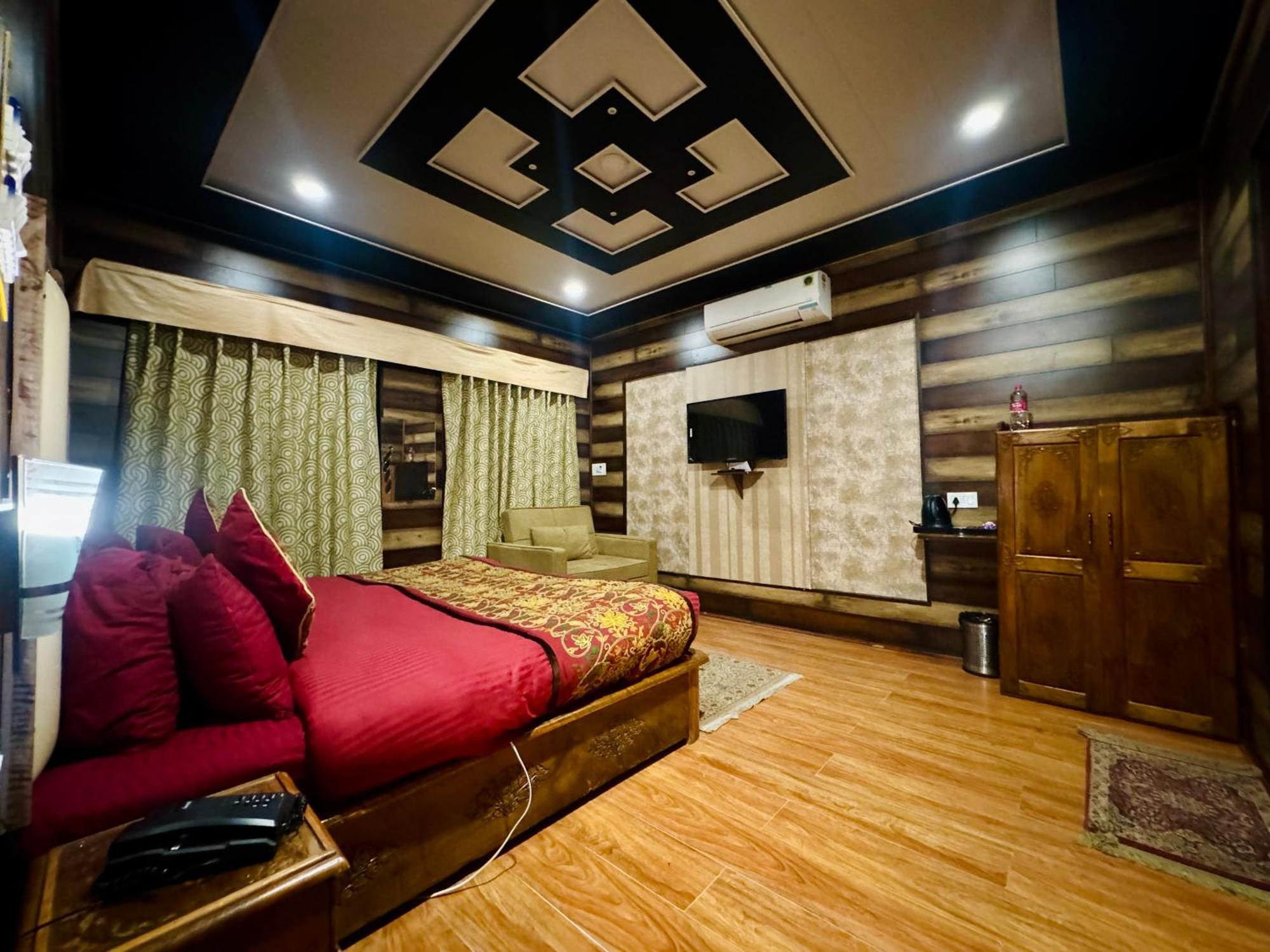 Sojourn Cottages Pahalgam Ngoại thất bức ảnh